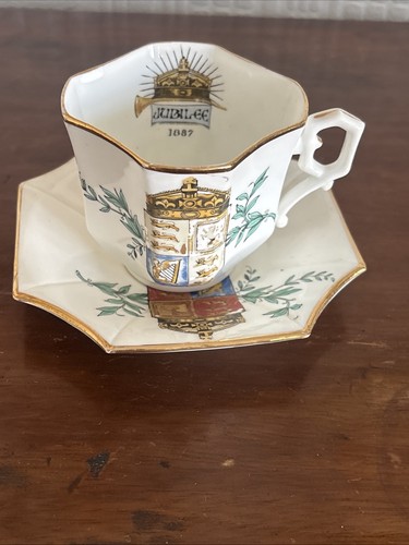 Queen victoria golden - golden, jubilee