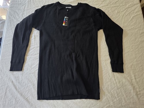 Nwt unif crew neck - nwt,
