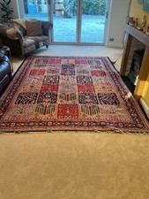 Large hand knotted wool - -,