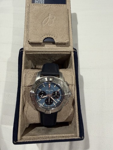 Breitling avenger b01 - breitling,