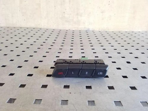 Audi right seat control - right,