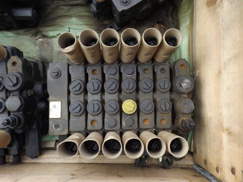 Jcb 540 200 valve - block, p/n