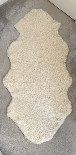 Dunelm sheepskin rug - sheepskin,