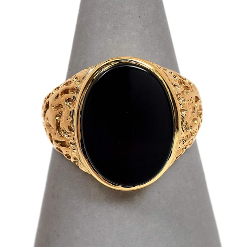 Pre owned 9ct gold oval - 9ct, onyx