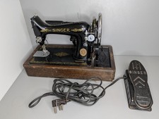 Vintage SINGER 99K Electric Sewing Machine, Wooden Case,Foot Pedal & Accessories