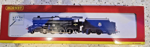 Hornby r2229 gauge 8 0 - hornby, oo
