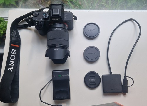 Sony iii mirrorless - iii,