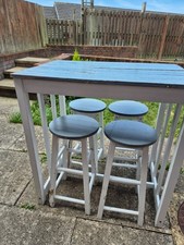 grey square bar table with 4 high stools