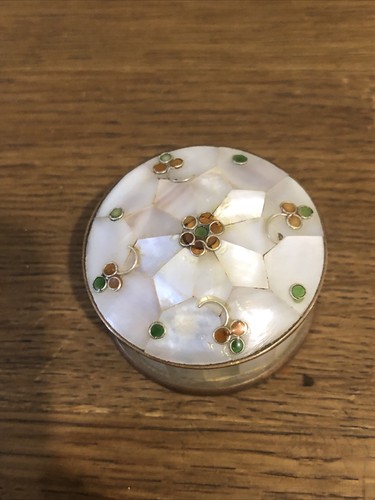 Vintage mother pearl pill - of,