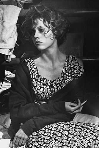 Jane fonda plays gloria - jane, the