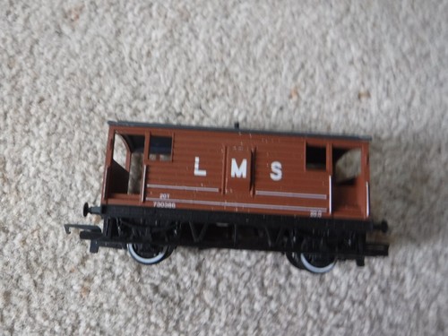 Hornby ro16 lms brake van - lms,