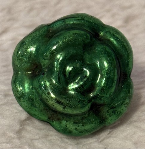 Vintage green glass flower - vintage,
