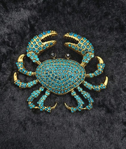 Large blue rhinestone crab - large,
