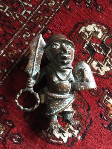 Benin bronze worrior - benin,
