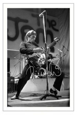 PAUL WELLER Signed Autograph