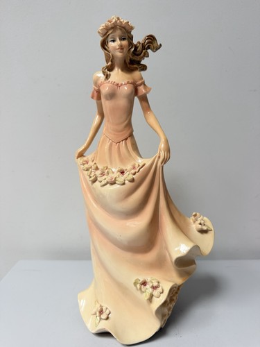 Shudehill giftware lady - shudehill,