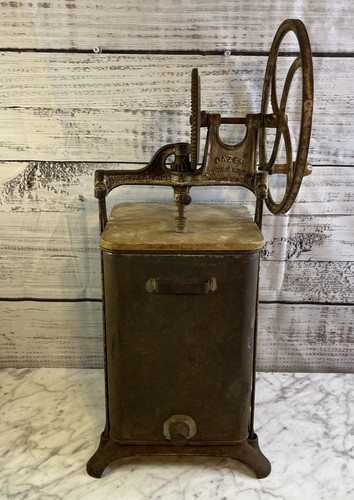 Dazey metal butter churn - dazey,