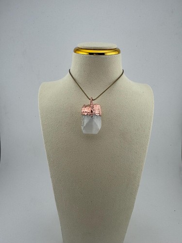 Danburite pendant - /,