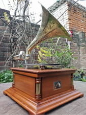 Vintage Gramophone Fully