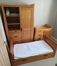 Obaby Lincoln 3 Piece Nursery Room Set/Furniture, Country Pine in Good Condition