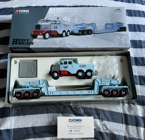 Corgi 17601 heavy - 1:50,