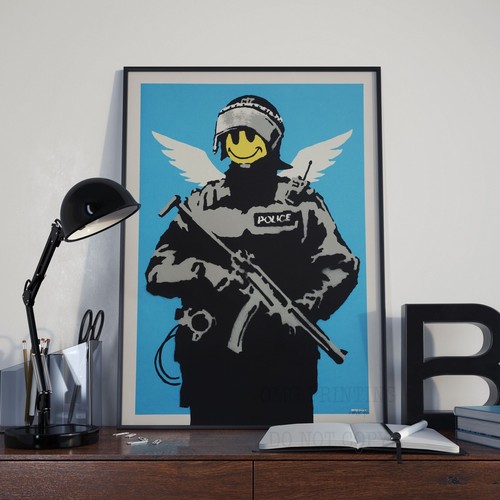 Banksy smiley face armed - face,