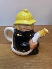 Vintage Novelty Fireman Teapot Thirst Quencher Bob Hersey