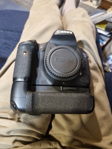 Canon camera plus battery - d7,