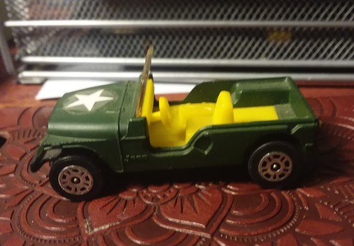Corgi jeep 6 - corgi,