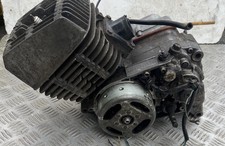 YAMAHA RS100 engine