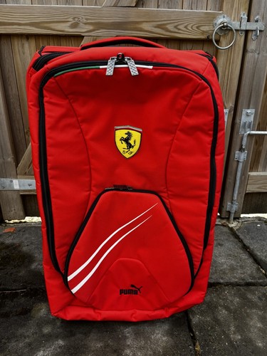 Scuderia ferrari team issue - ferrari,