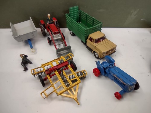 Matchbox fordson tractor - matchbox, dodge
