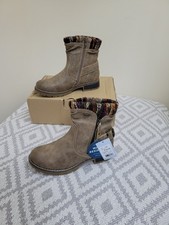 BNIB Taupe Pavers Tex Wool