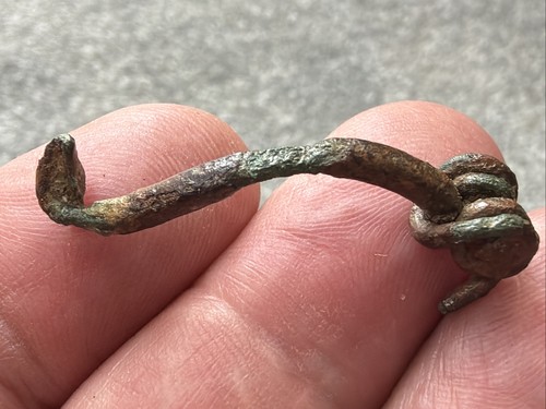 Celtic bronze tene brooch - bronze,