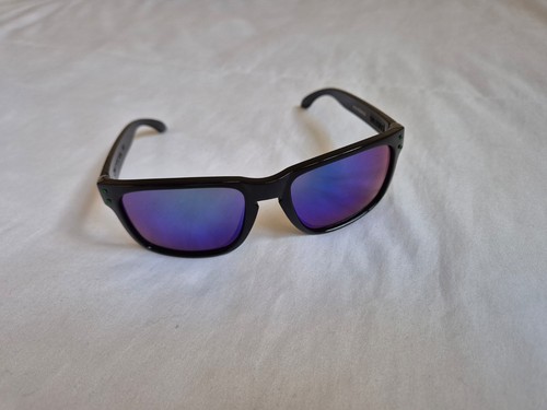 Holbrook style unisex