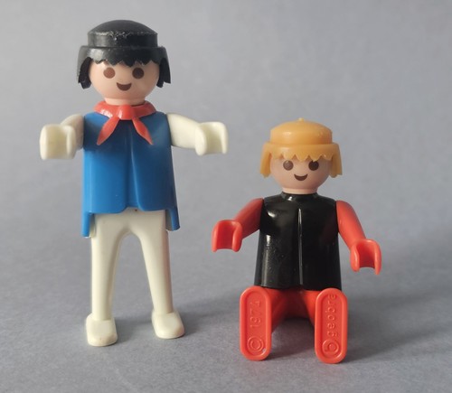 Playmobil klicky figures - x,