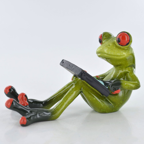Comical frog ipad gamer - -,