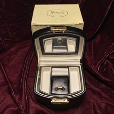 Dulwich Designs Lockable