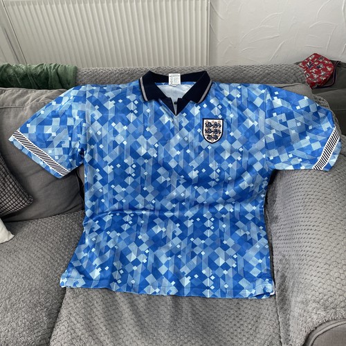 England 1990 blue away - 1990, score