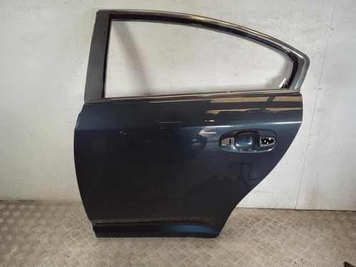 Avensis rear door toyota - lr,