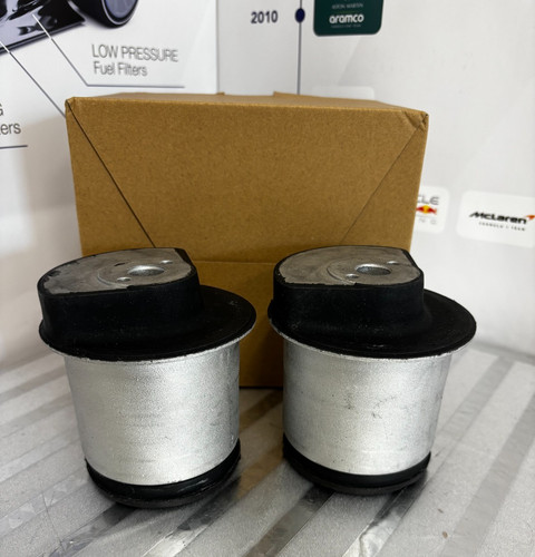 Rear axle beam mounting - 2x,
