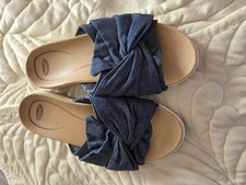 Dr Scholl Sandals size 6 Navy