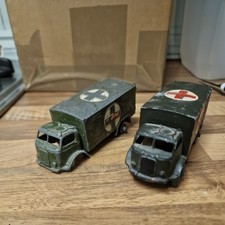 Dinky 626 Military Ambulance