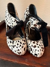 Topshop UNIQUE Runway Mary