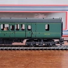 Lima 205146W OO Gauge BR Class 117 DMU Centre Coach W51340 Green