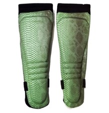 GREEN SNAKESKIN KICKPADS - AMA BRAND wrestling MMA judo sports Jui Jitsu UFC nxt