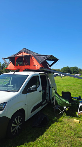 Tentbox vehicle roof top tent - vehicle,