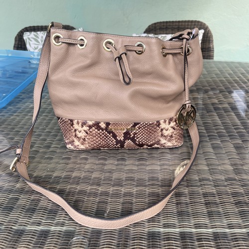 Michael kors leather bucket - leather,