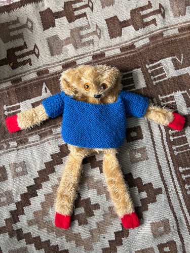 Gordon the gopher - gordon, hand