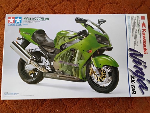 Motorcycle model kit - 1/12,